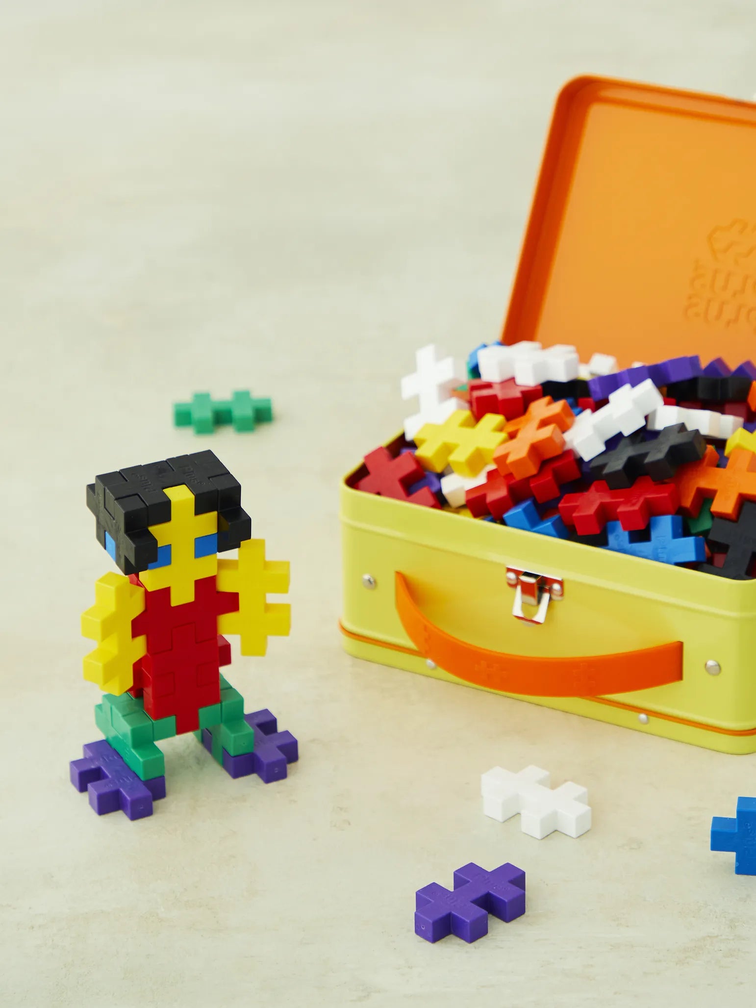 BIG Suitcase Yellow - 70 pcs