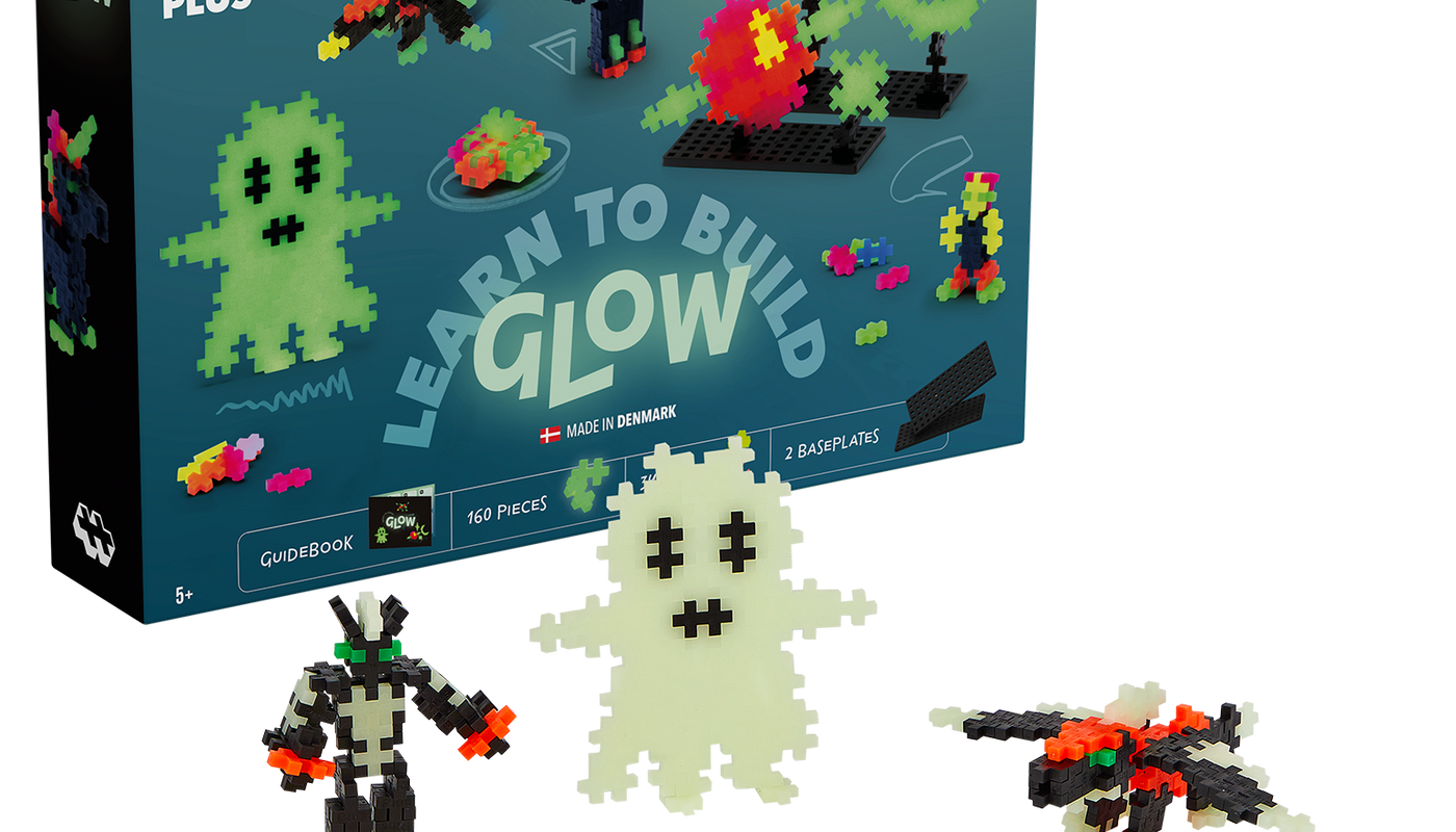 Plus-Plus Learn to Build Glow-in-the-Dark set with 500 pieces – includes 160 glow-in-the-dark and 340 neon pieces with 2 baseplates for spooky, creative fun