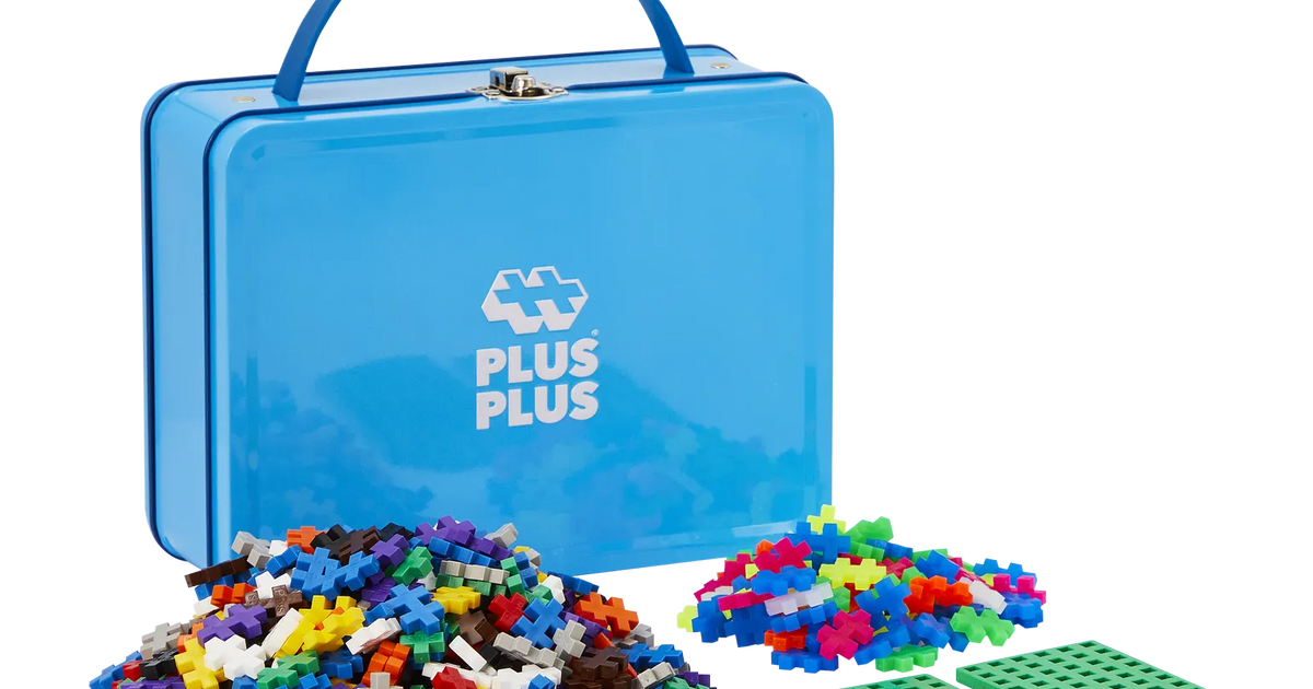 Blue Metal Suitcase - 600 pcs