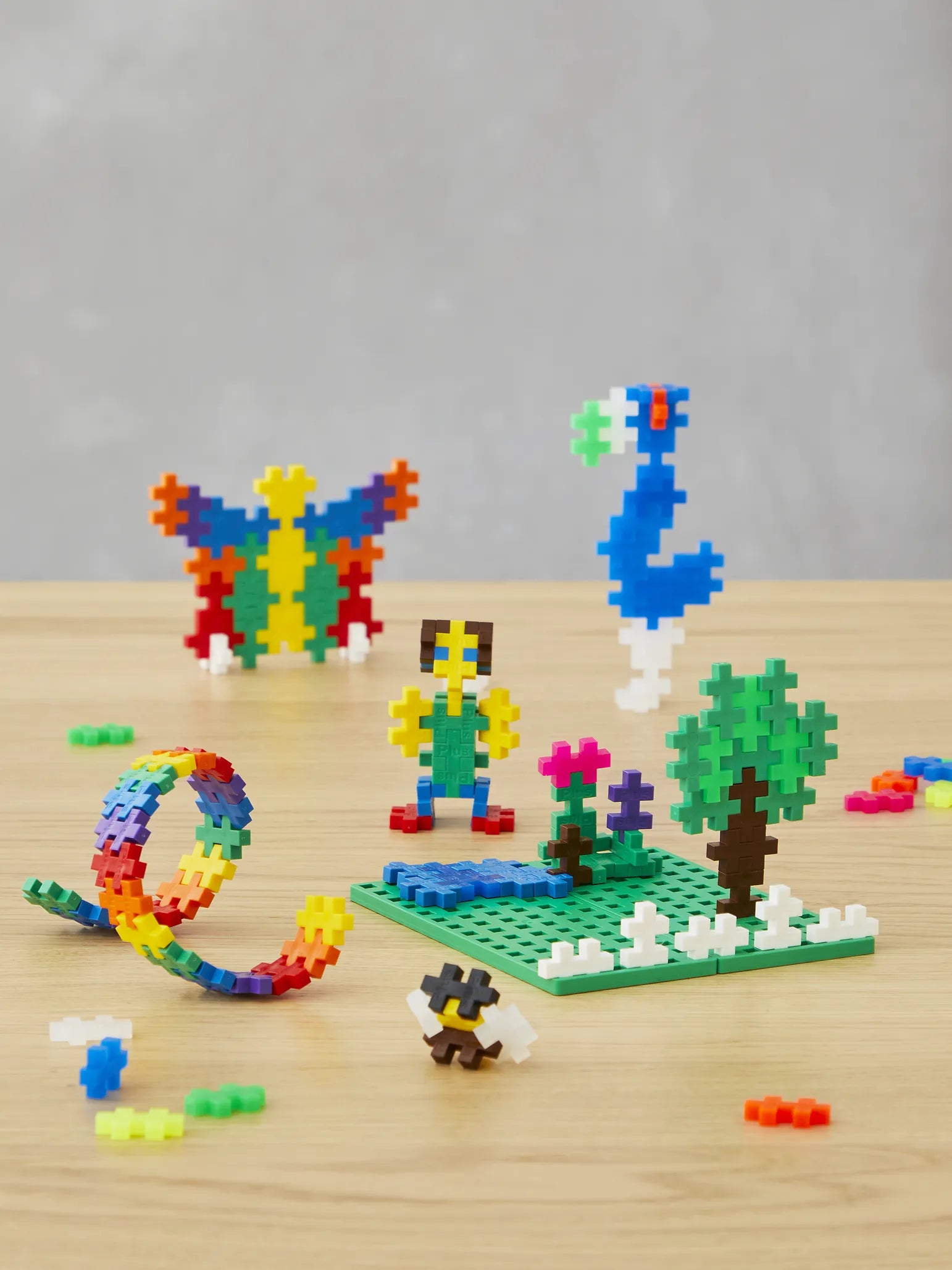 Blue Metal Suitcase - 600 pcs